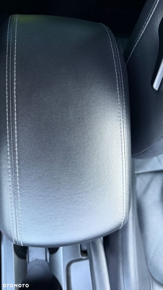 Hyundai ix35 2.0 CRDi 4WD Automatik Premium - 35