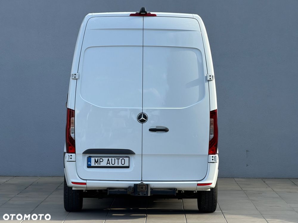 Mercedes-Benz Sprinter - 5