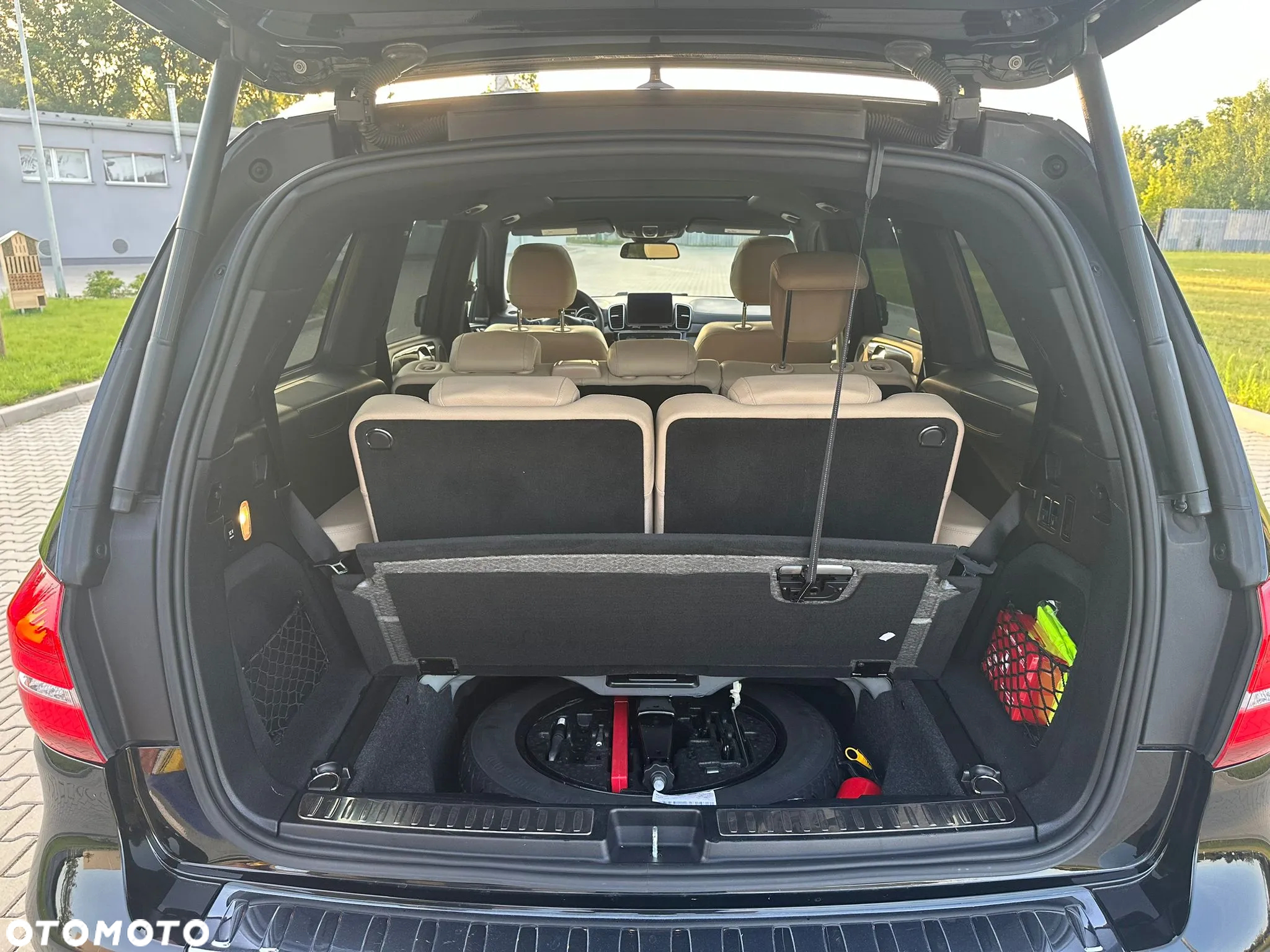 Mercedes-Benz GLS 400 4Matic 9G-TRONIC - 34