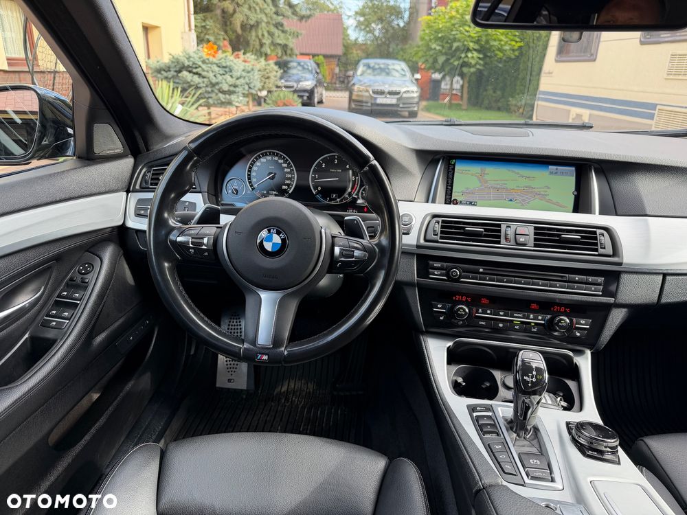 BMW Seria 5 530d xDrive Sport-Aut - 25