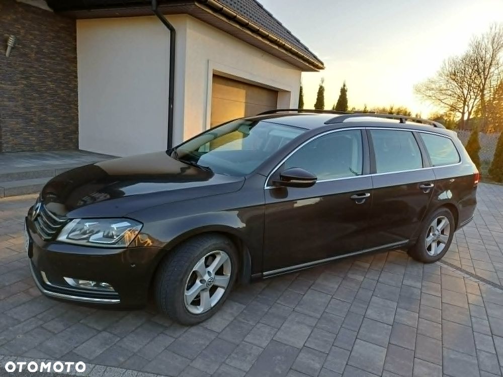 Volkswagen Passat 2.0 TDI Comfortline R-Style DSG - 2