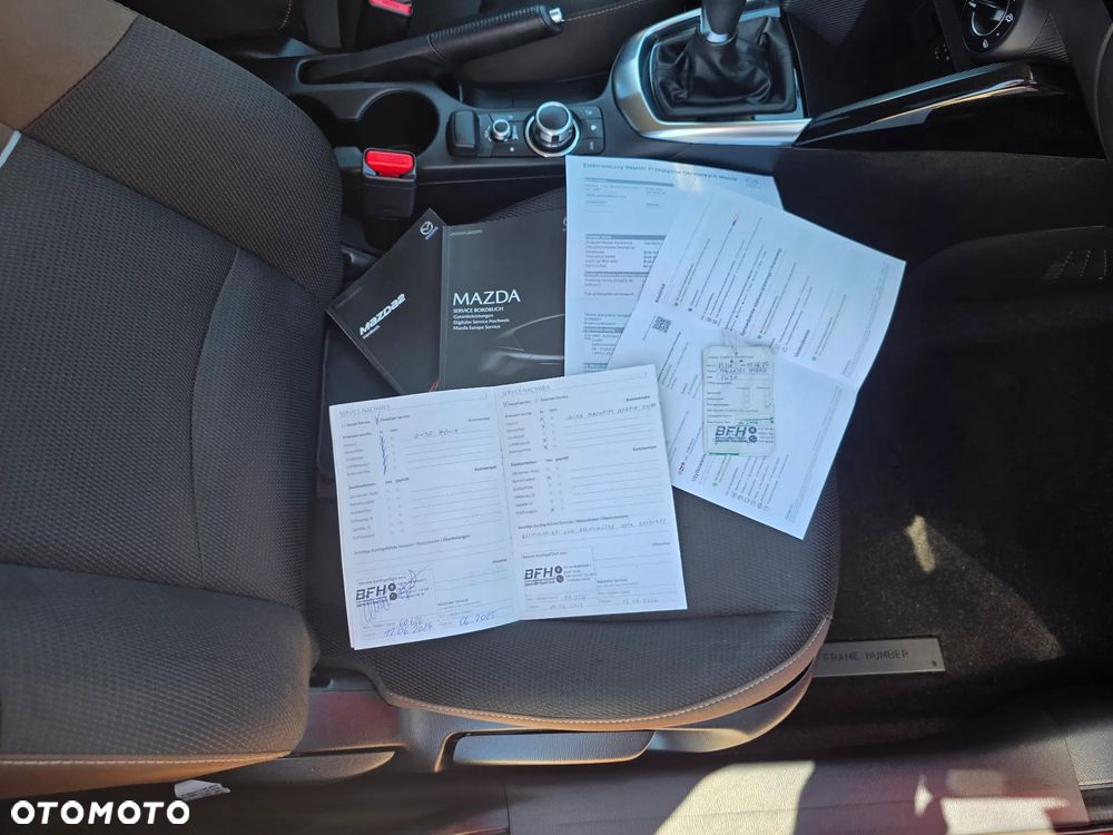 Mazda 2 SKYACTIV-G 90 Homura - 28