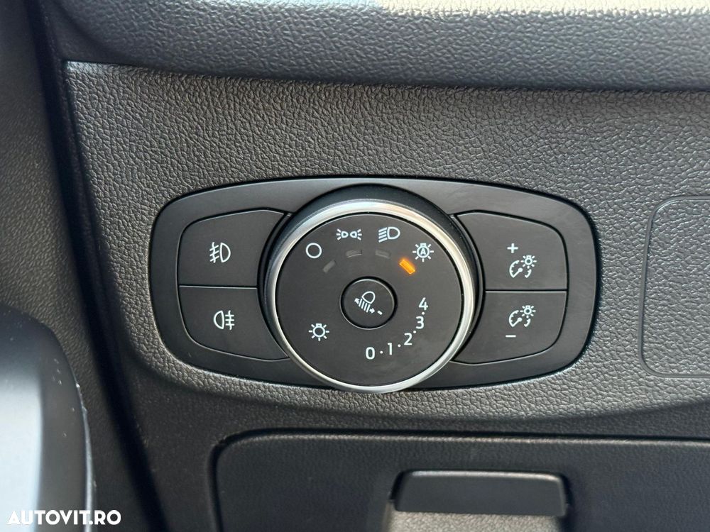 Ford Focus 1.0 EcoBoost Titanium - 17