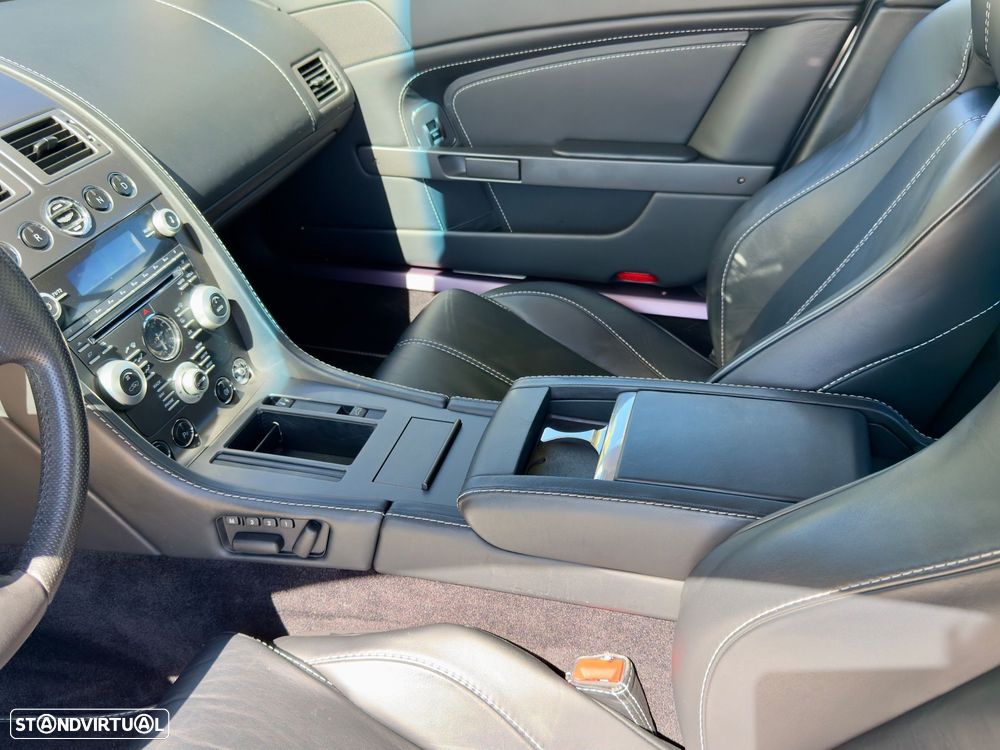 Aston Martin Vantage Coupe V8 Sportshift - 24