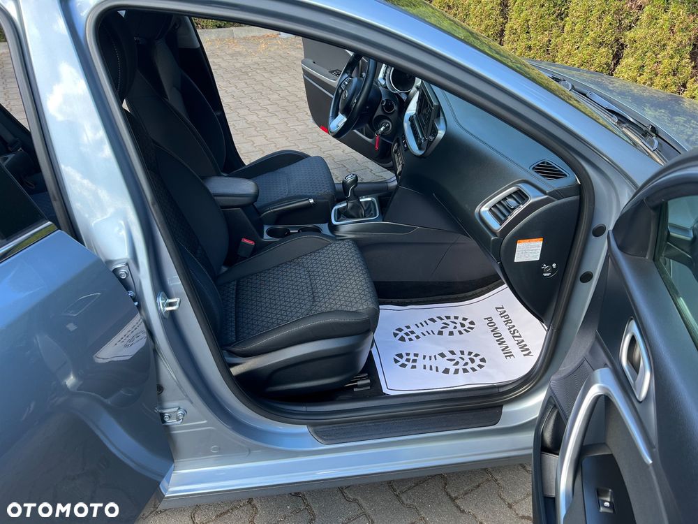 Kia Ceed 1.6 CRDi SCR L - 23