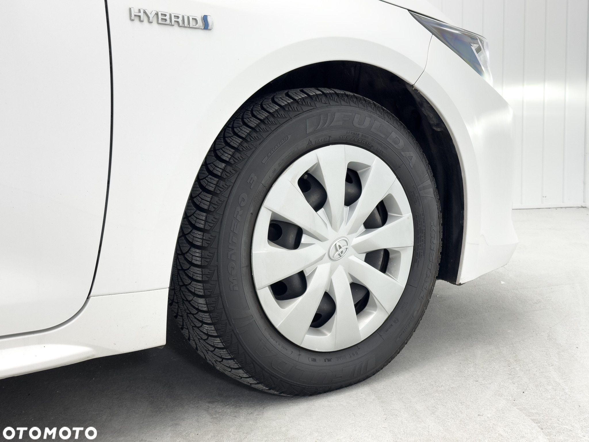 Toyota Corolla 1.8 Hybrid Active - 16