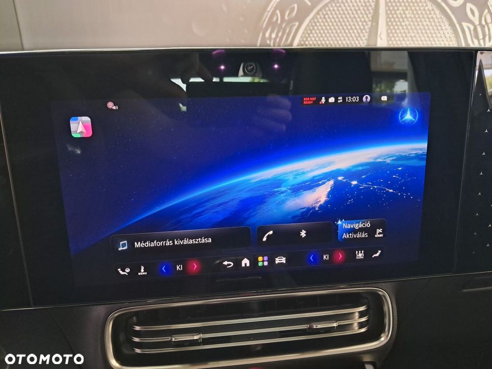 Mercedes-Benz GLB - 28