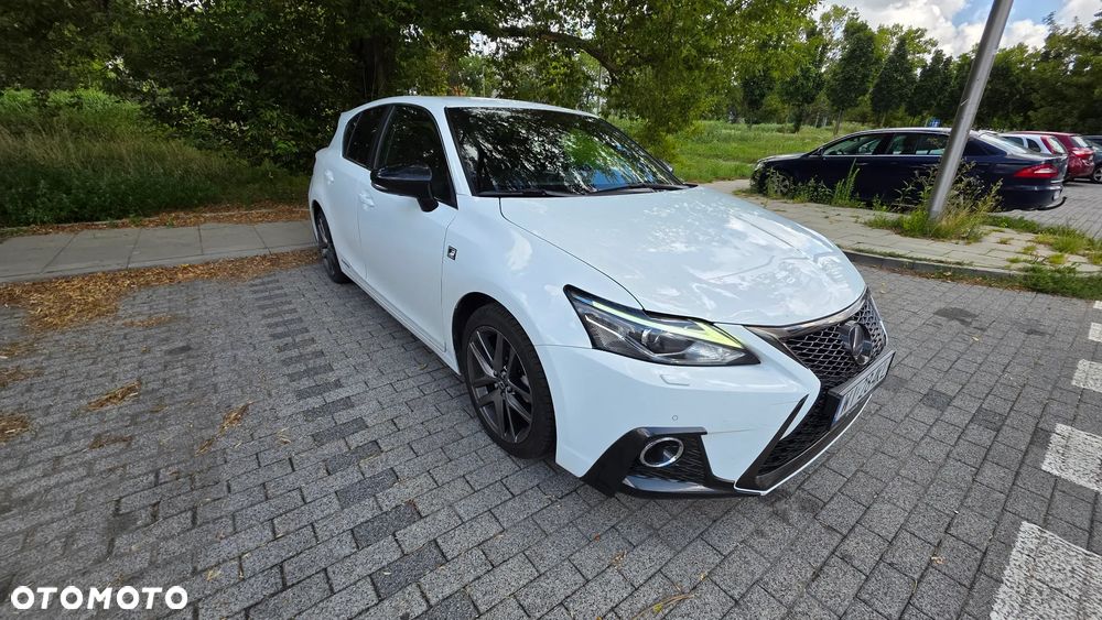 Lexus CT 200h F Sport Edition - 5