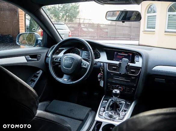 Audi A4 Avant ver-1-8-tfsi-s-line-sportpaket - 4