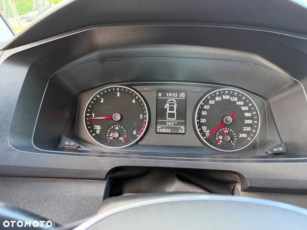Volkswagen Transporter - 19