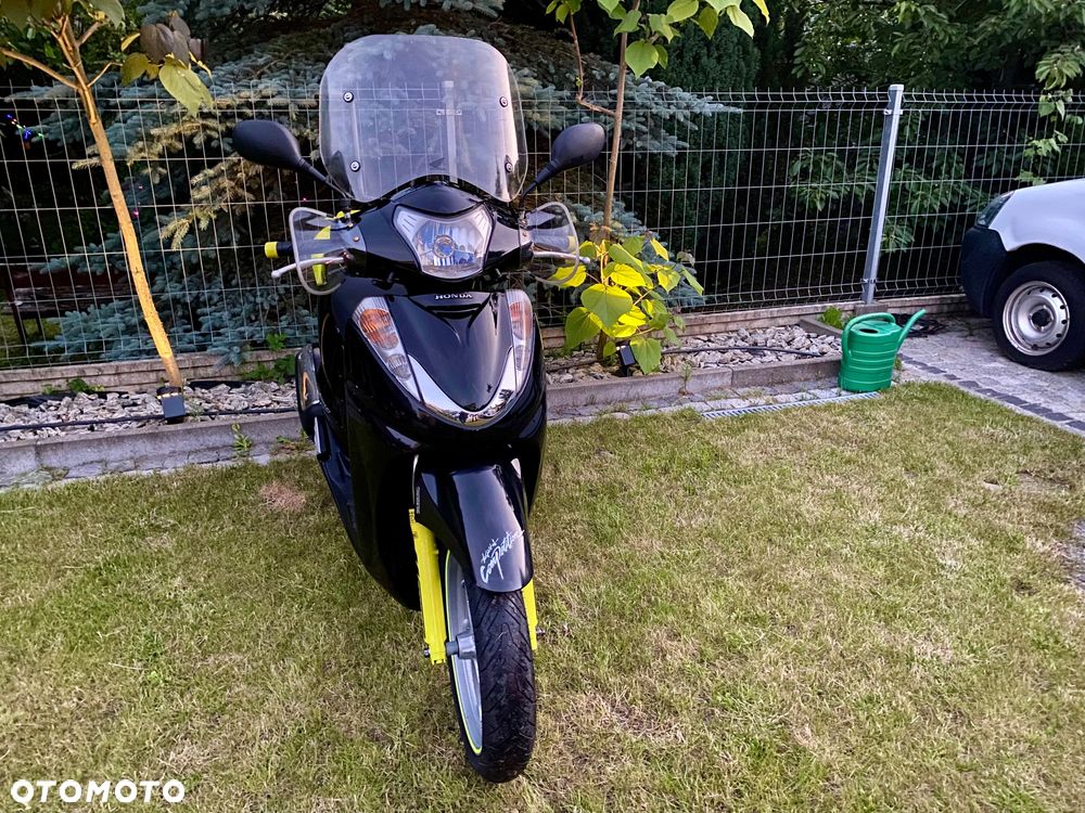 Honda SH - 23