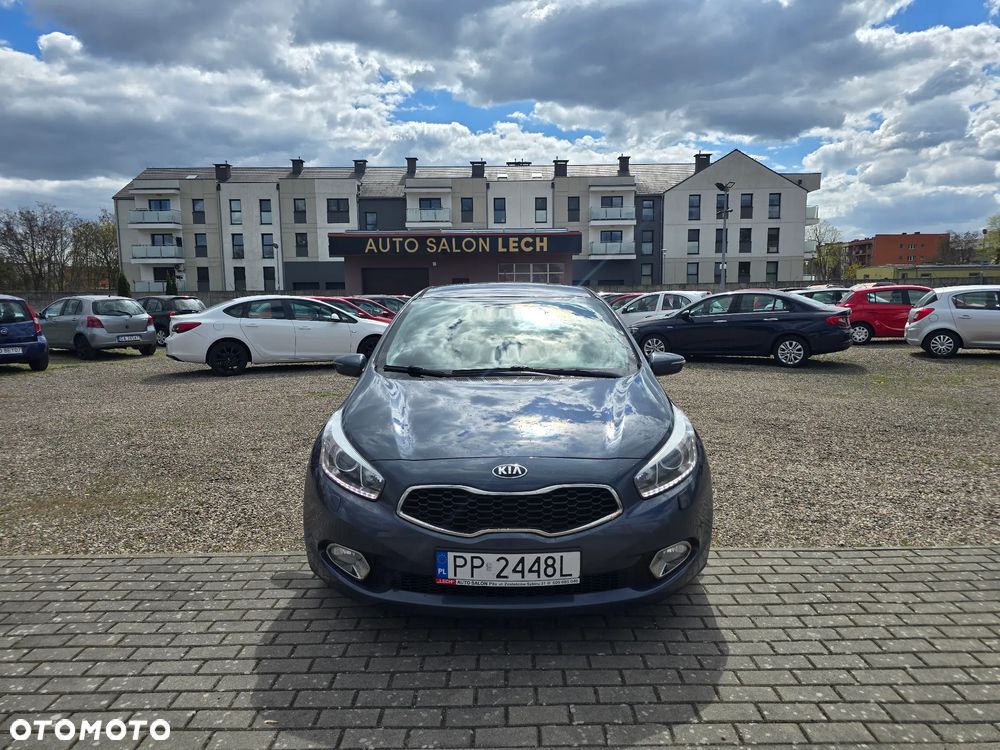 Kia Ceed 1.6 CRDi 128 Vision - 2