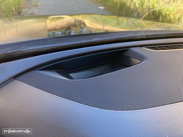 Mercedes-Benz E 300 de 9G-TRONIC AMG Line - 23