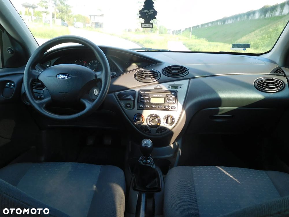 Ford Focus 1.8 TDCi Comfort - 9