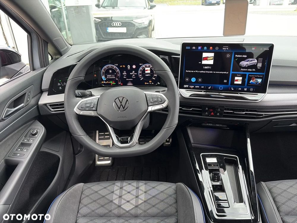 Volkswagen Golf 1.5 eTSI mHEV R-Line Plus DSG - 14