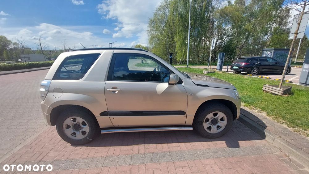 Suzuki Grand Vitara 1.6 - 9