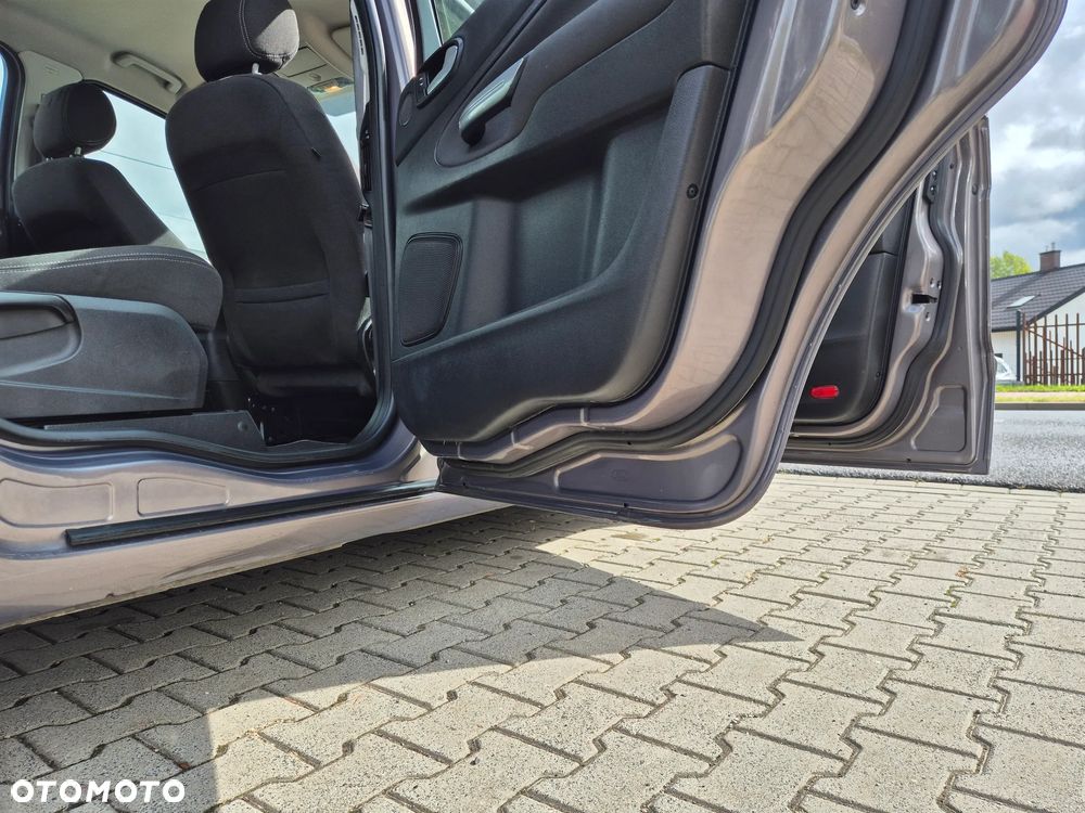Ford S-Max - 19
