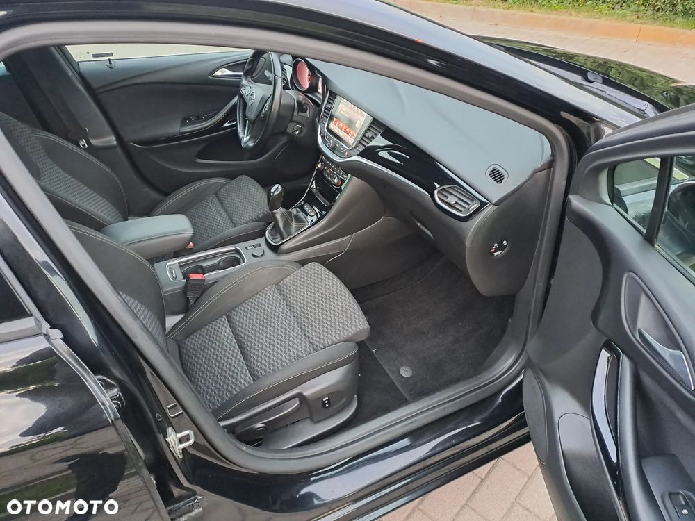 Opel Astra 1.4 Turbo Business - 13
