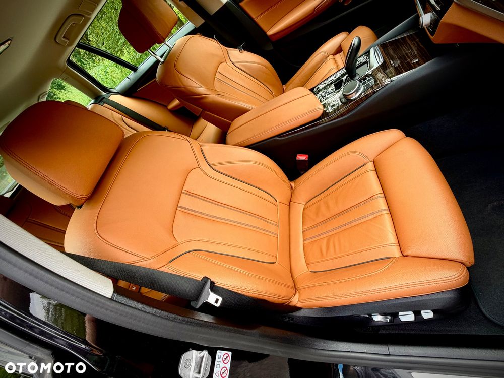 BMW Seria 5 530d xDrive - 21
