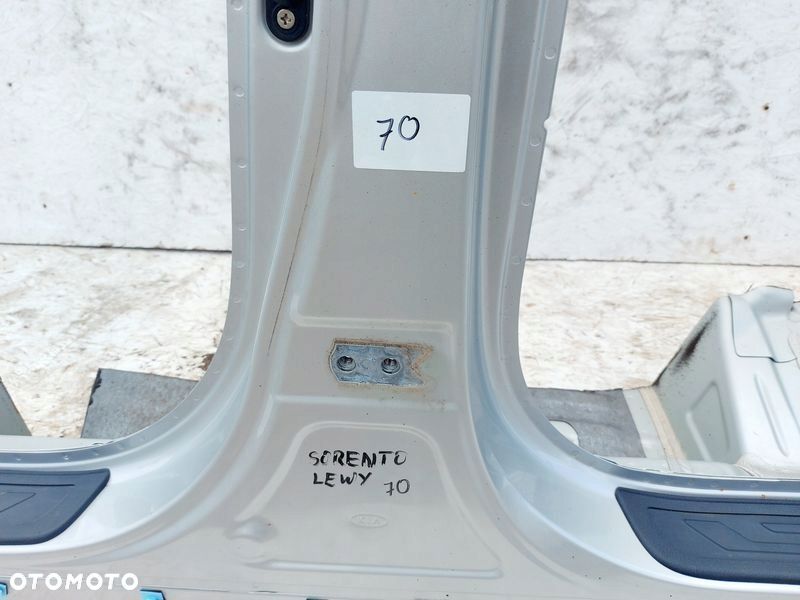 kia sorento ii 2 lift próg lewy słupek środkowy b 3d - 2