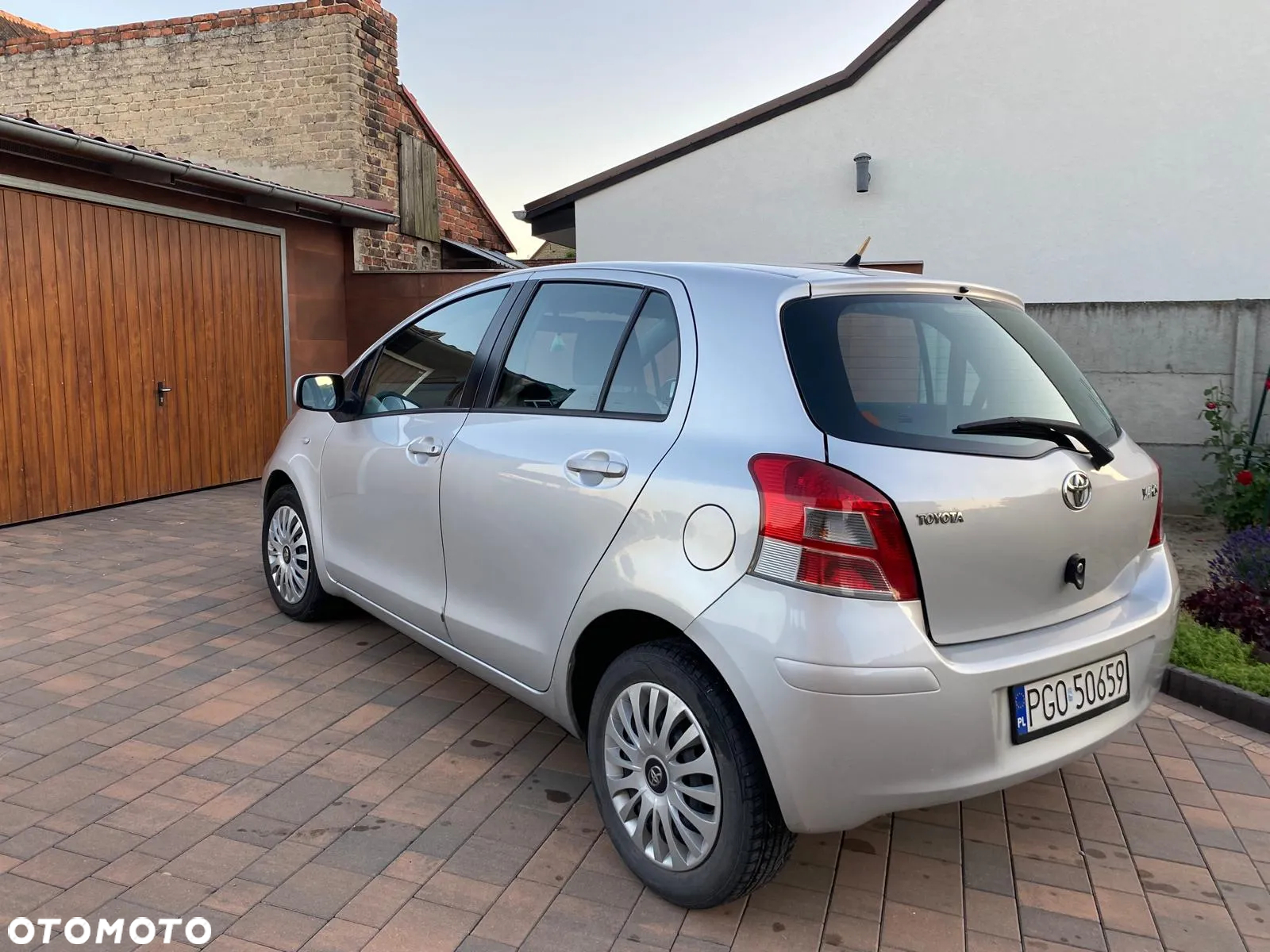 Toyota Yaris - 2