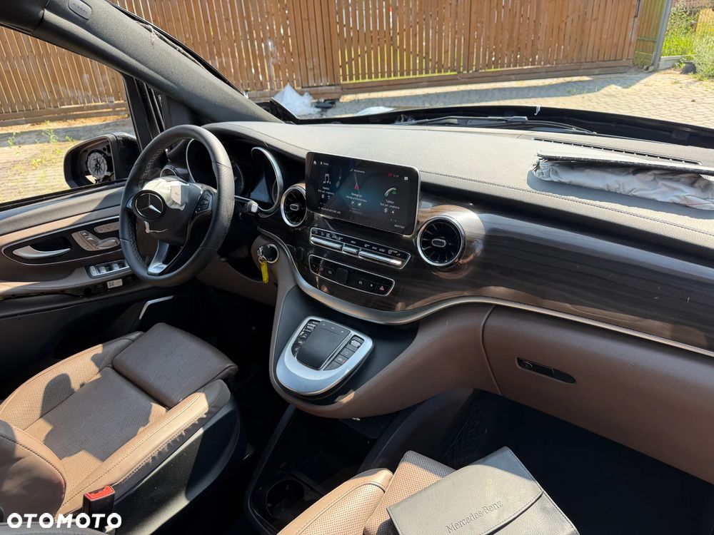 Mercedes-Benz Klasa V 300 d extralang 4Matic 9G-TRONIC Exclusive - 7