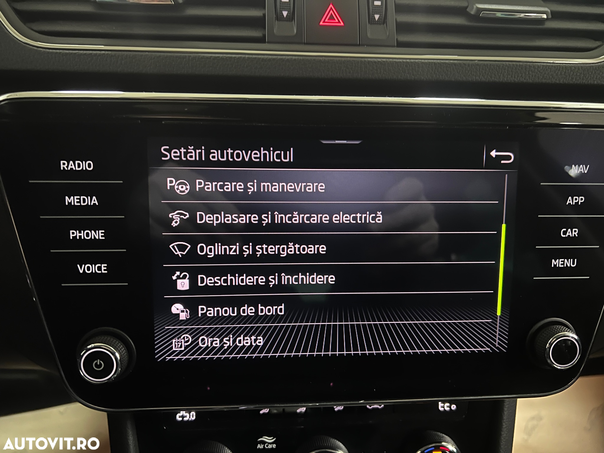 Skoda Superb Combi 1.4 TSI PHEV Style - 35
