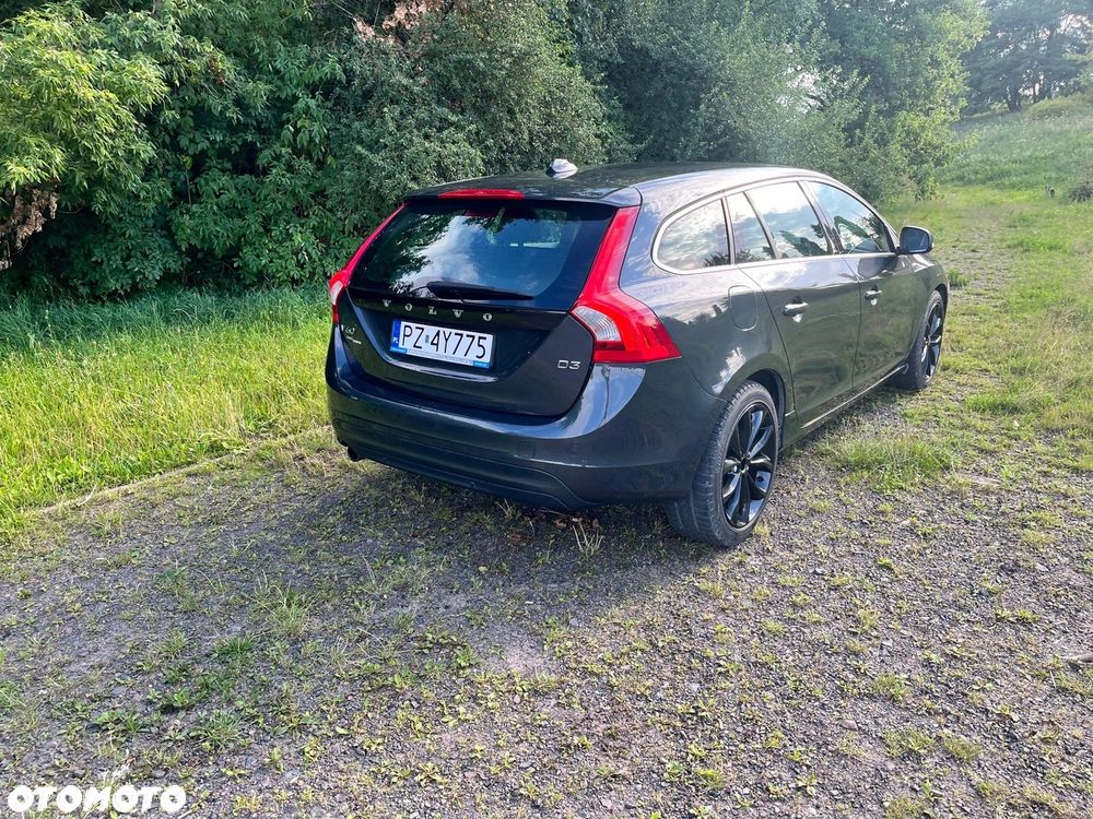 Volvo V60 D3 Momentum - 5