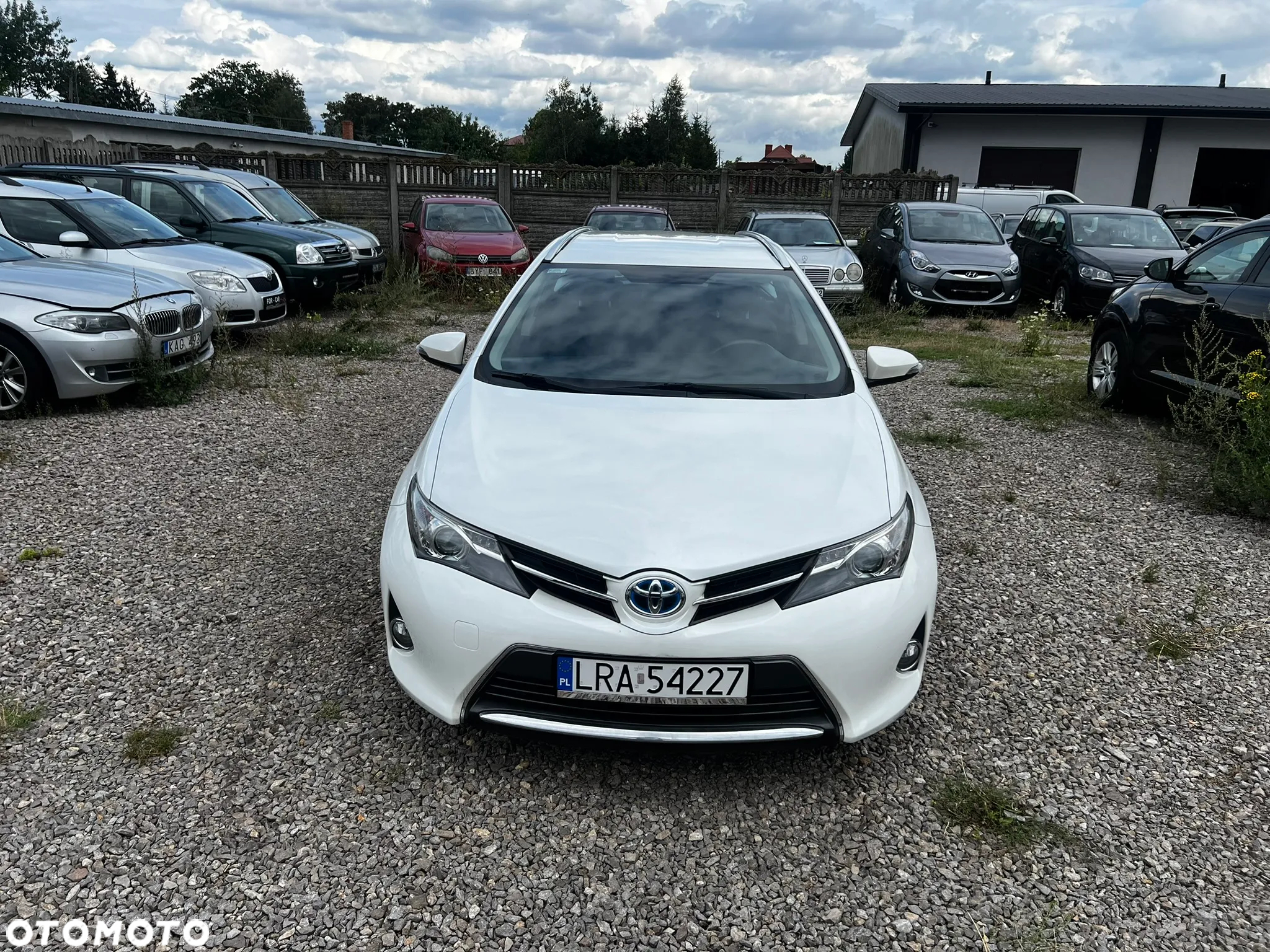 Toyota Auris 1.8 VVT-i Hybrid Automatik Touring Sports Design Edition - 9