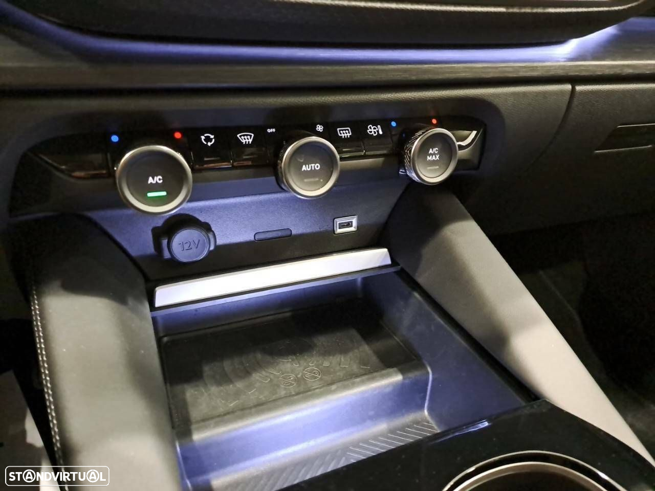 Citroën C5 X 1.6 Hybrid Shine e-EAT8 - 19