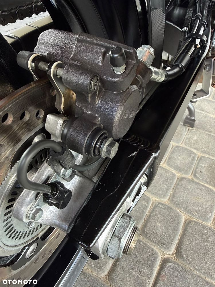 Suzuki GSX - 40