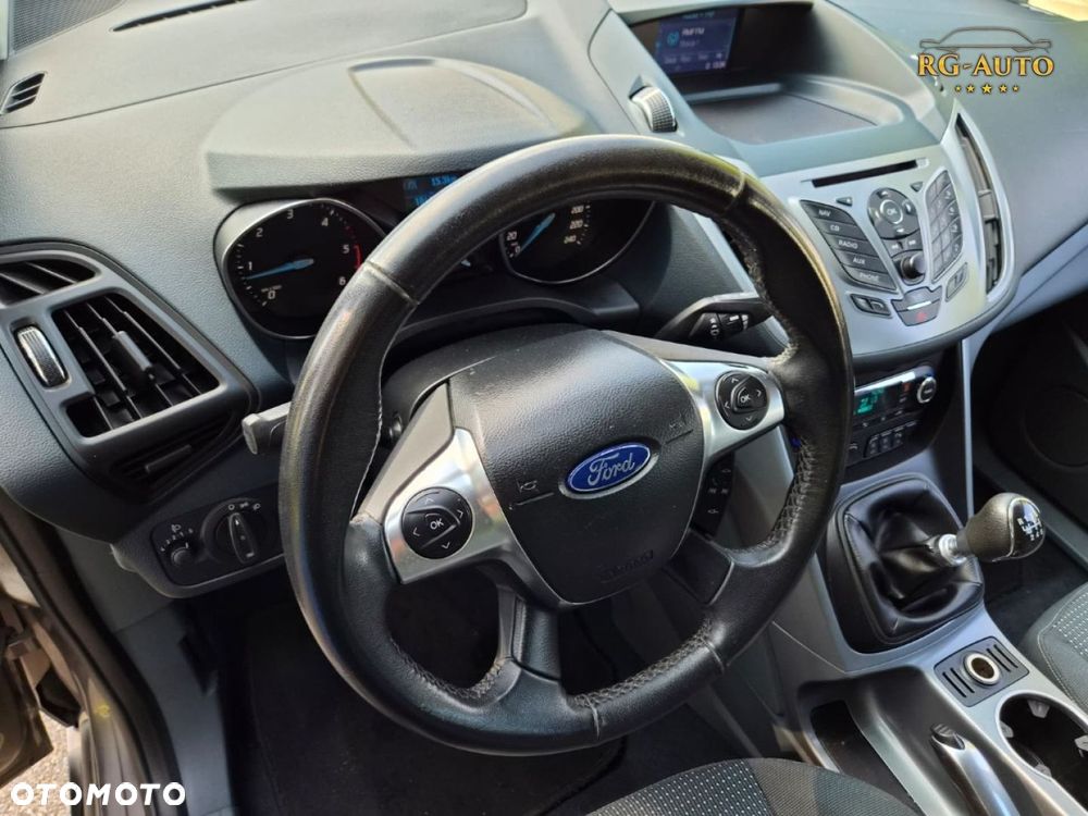 Ford Grand C-MAX - 34