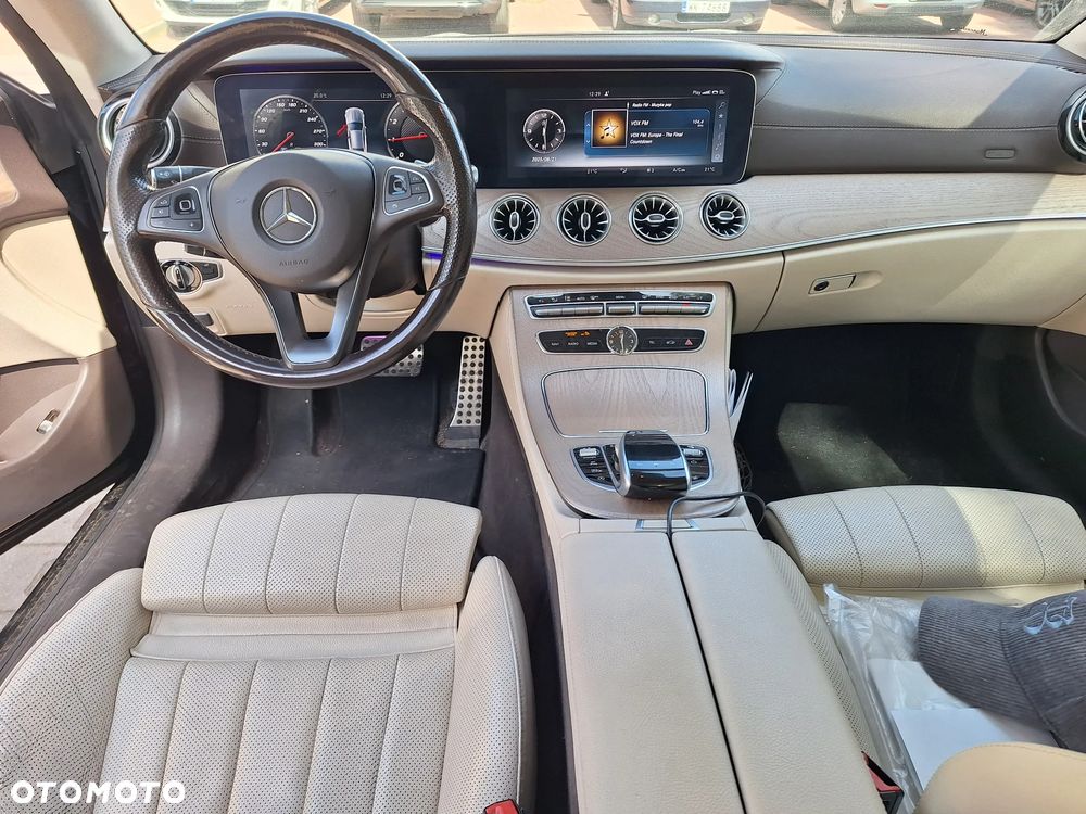 Mercedes-Benz Klasa E - 11