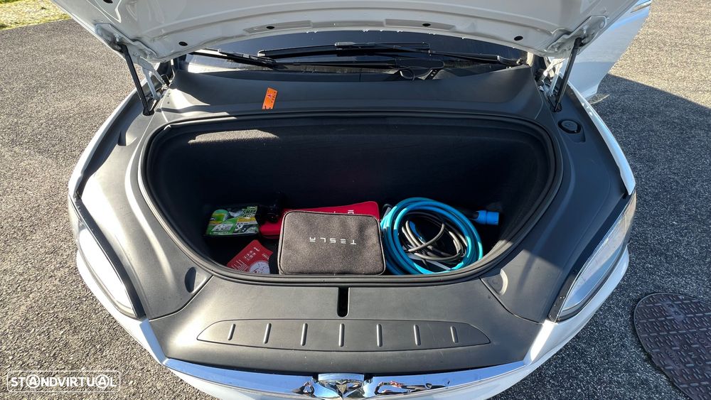 Tesla Model X P100D - 13