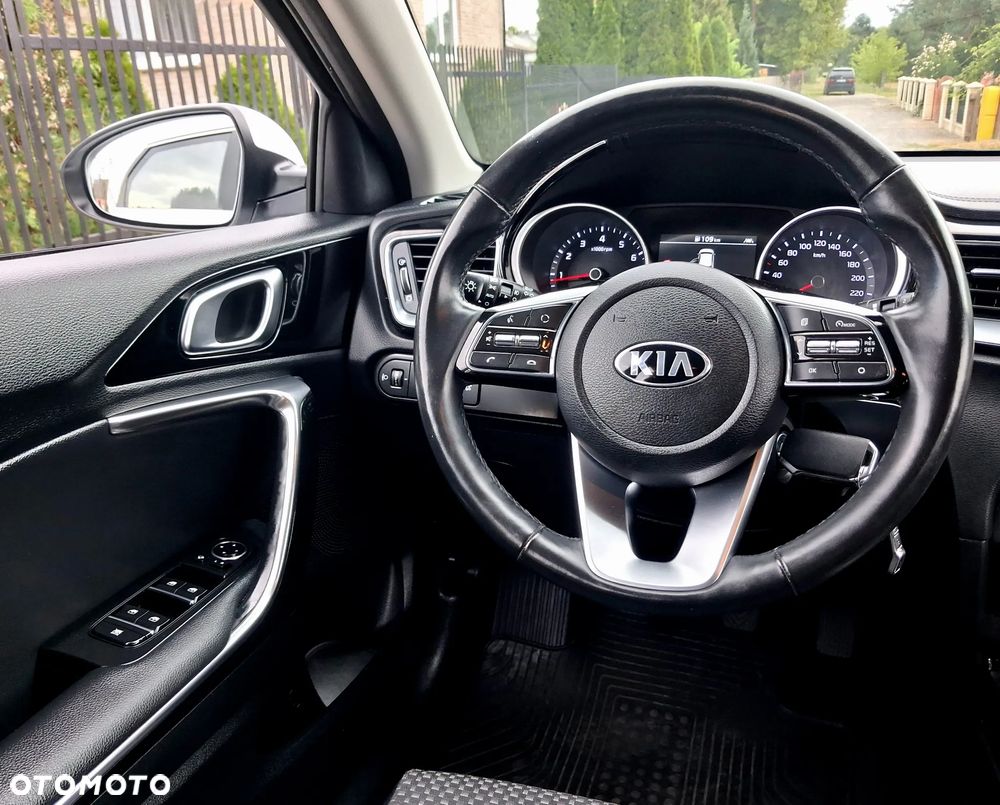 Kia Ceed 1.4 T-GDI OPF Platinum Edition - 23