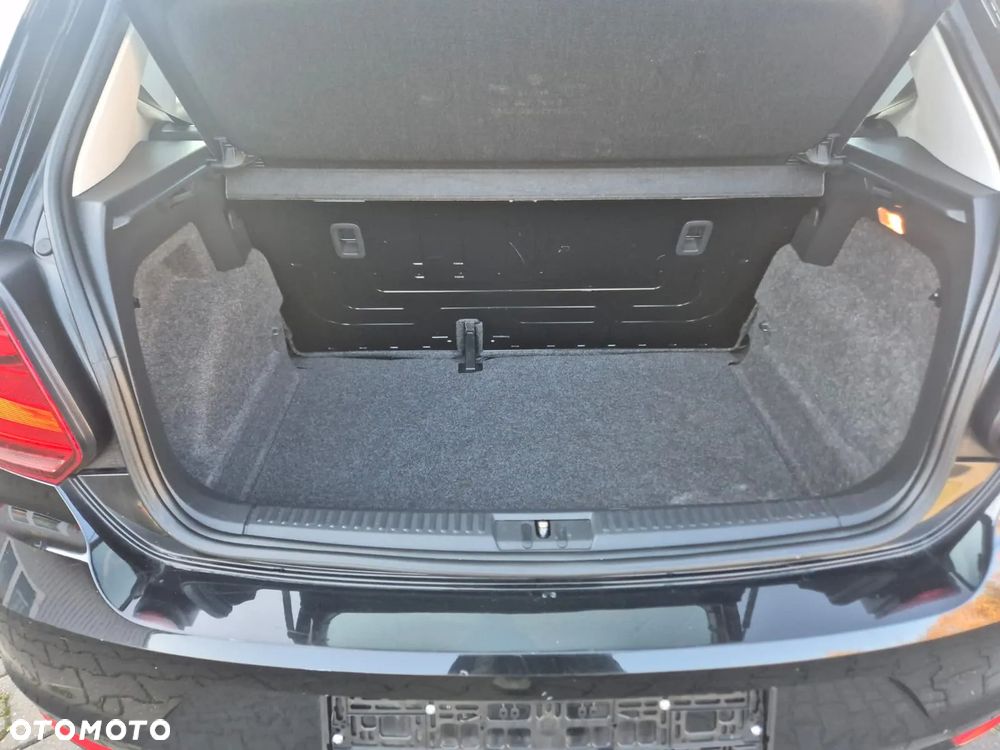 Volkswagen Polo - 24
