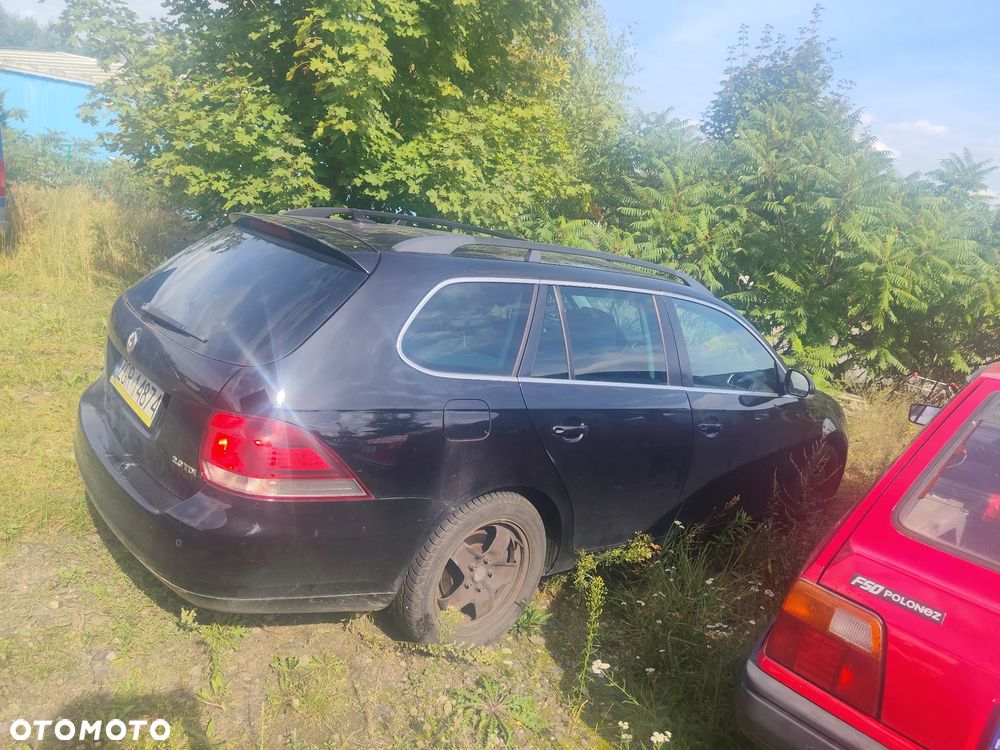 Volkswagen Golf - 5