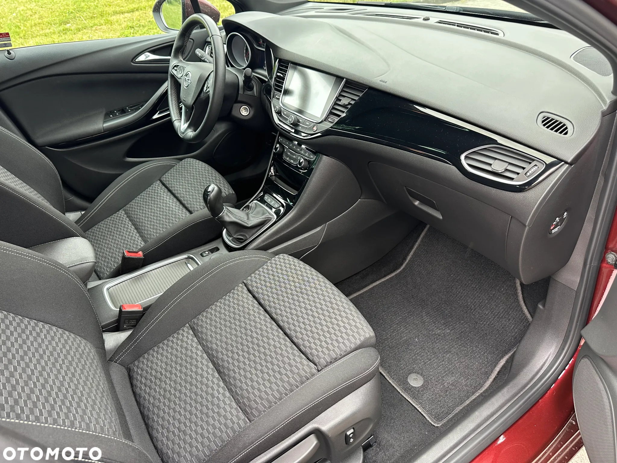 Opel Astra 1.4 Turbo 120 Jahre - 12