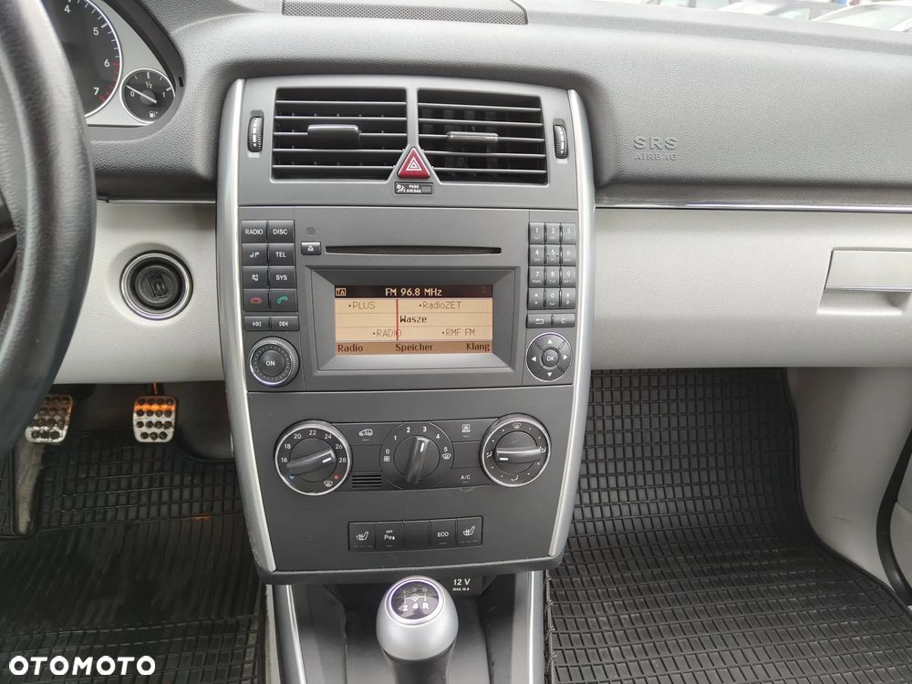Mercedes-Benz Klasa B 150 Special Edition - 23
