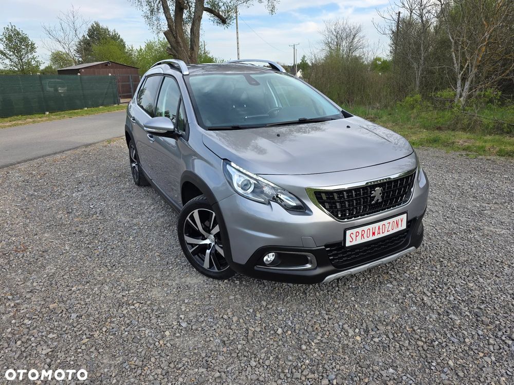 Peugeot 2008 BlueHDi 100 STOP & START Allure - 19