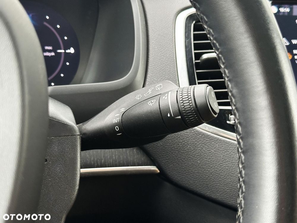 Volvo XC 90 - 26