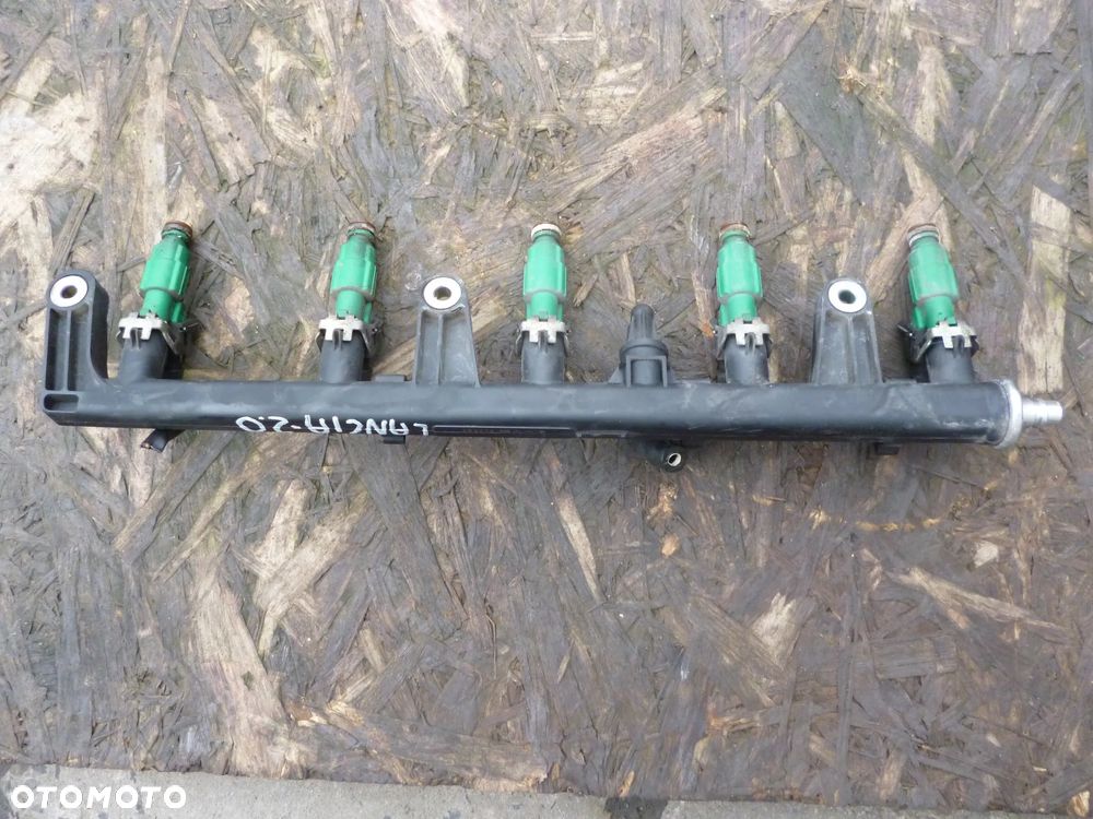 lancia lybra 2.0 20v listwa wtryskowa - 3