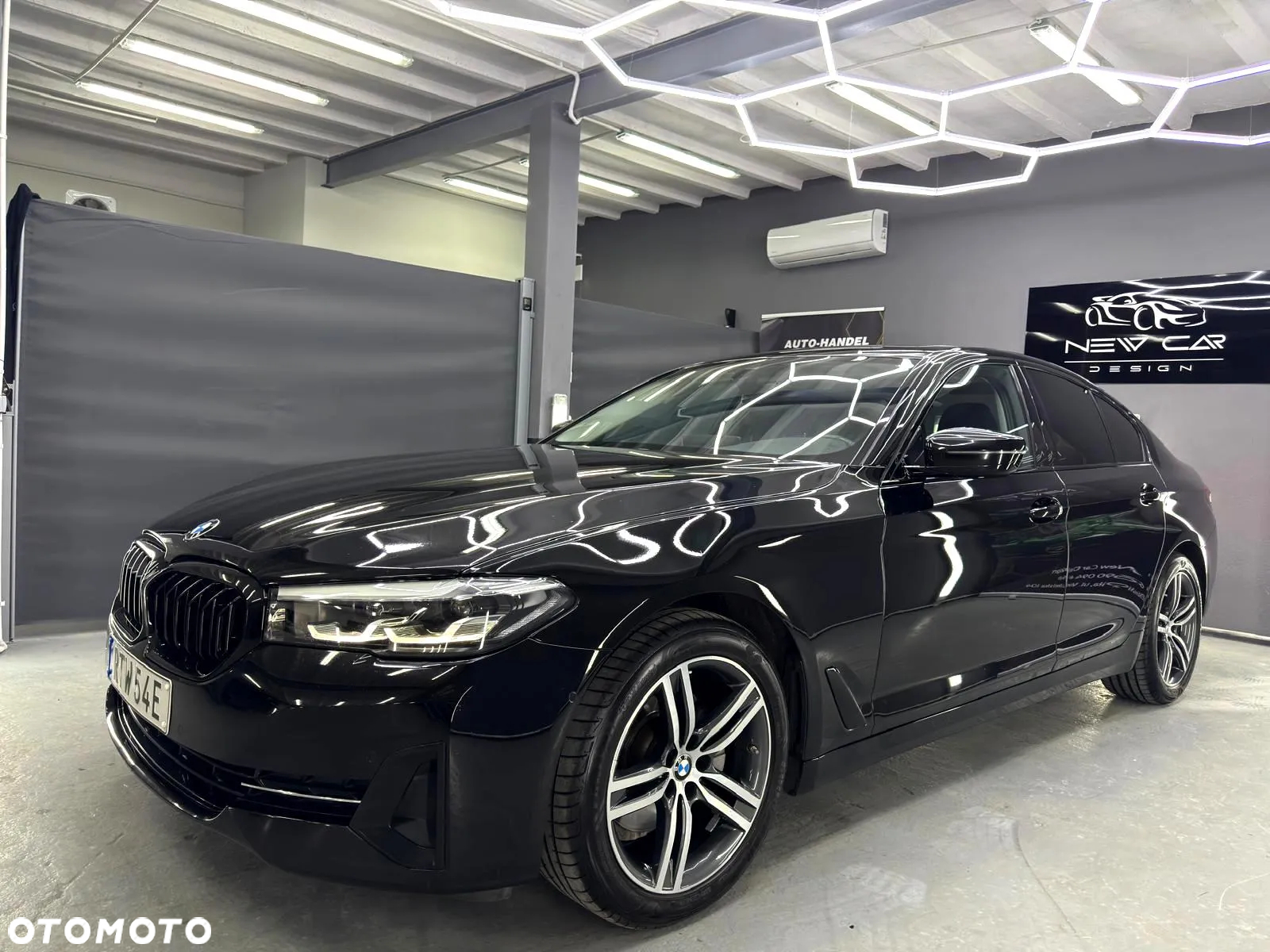 BMW Seria 5 520d Luxury Line sport - 12