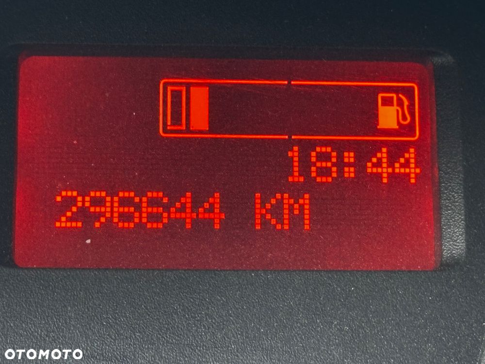 Opel Vivaro - 10