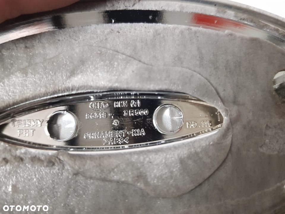 KIA CEED III 3 OPTIMA 4 IV ZNACZEK EMBLEMAT LOGO 86318-3R500 - 4
