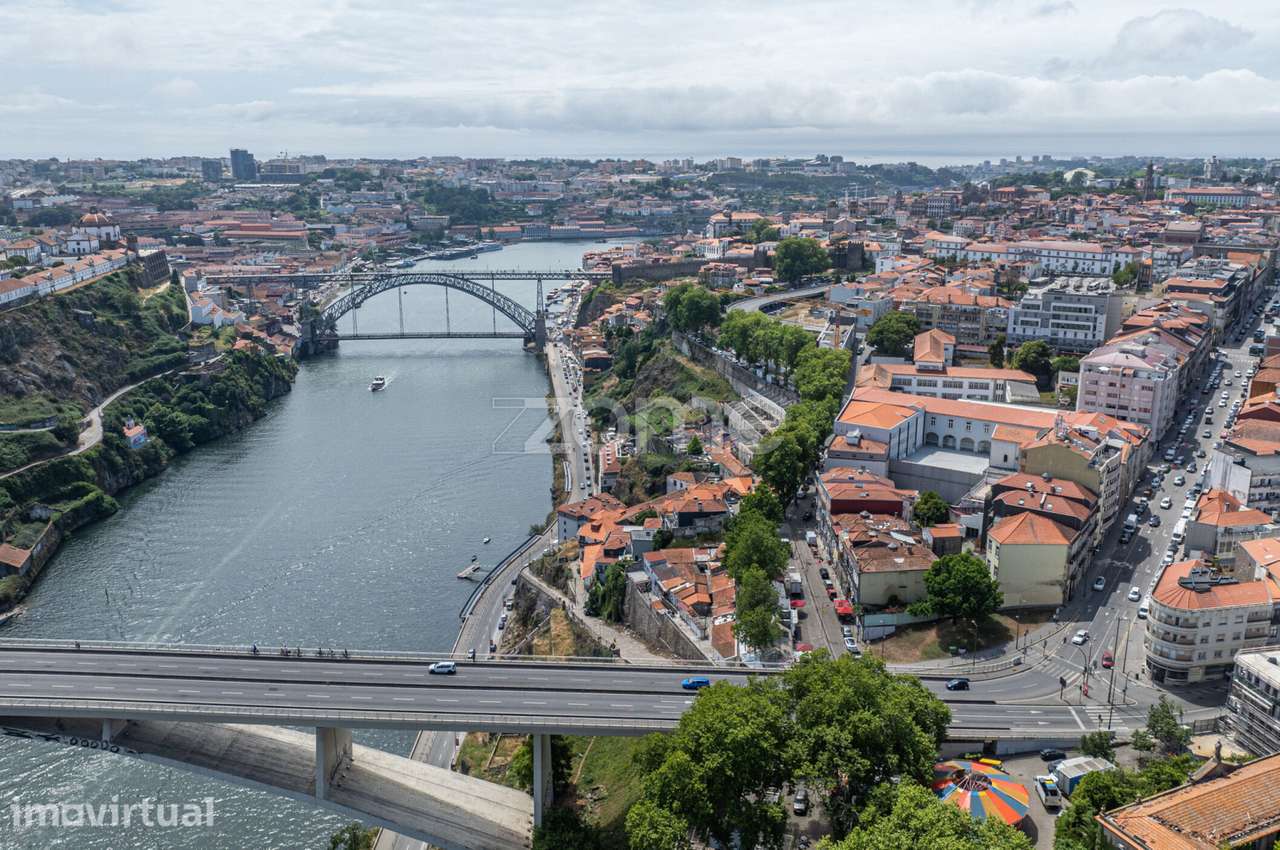 Moradia T3 Exclusiva no Passeio das Fontainhas