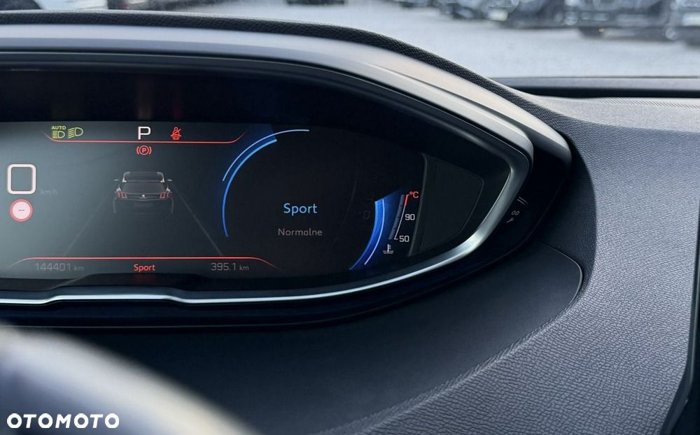 Peugeot 3008 1.5 BlueHDi Allure Pack S&S EAT8 - 26