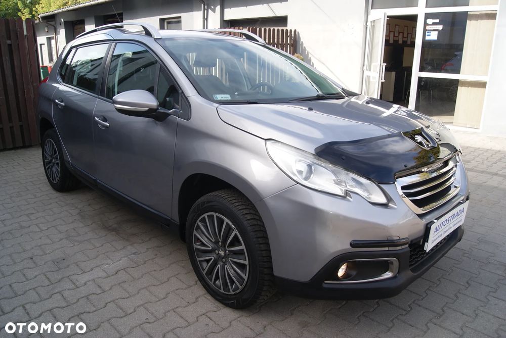 Peugeot 2008 1.2 Pure Tech Style - 6