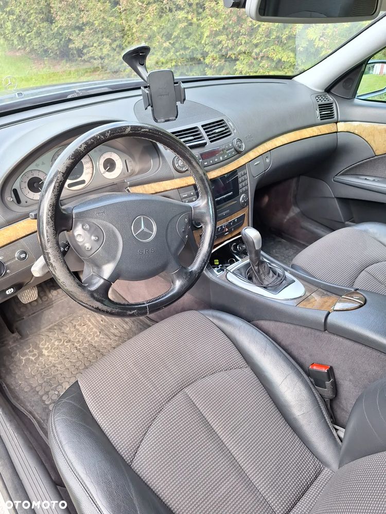 Mercedes-Benz Klasa E 220 CDI T Avantgarde - 13