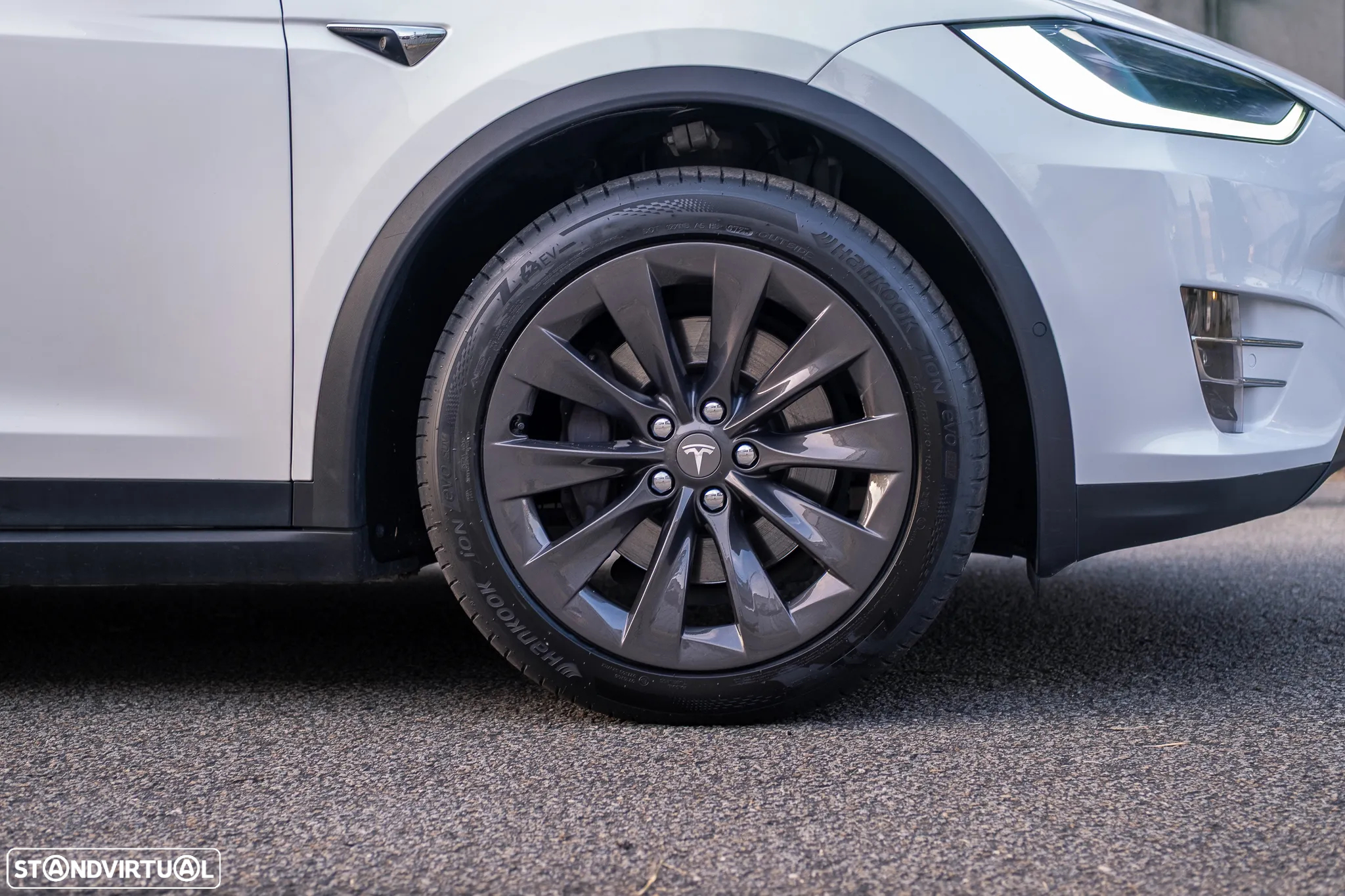 Tesla Model X 100 kWh Long Range AWD - 23